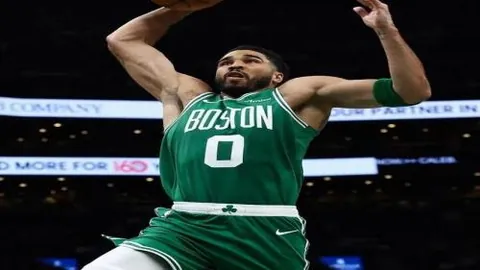 河北队1-0击败大连人，U23球员张威首秀破门斩获中超首球