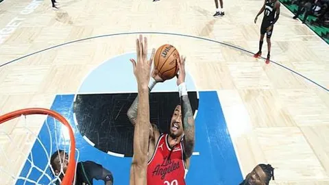 热火四将20+得分助球队22分逆转老鹰，成功重返东部第八席位